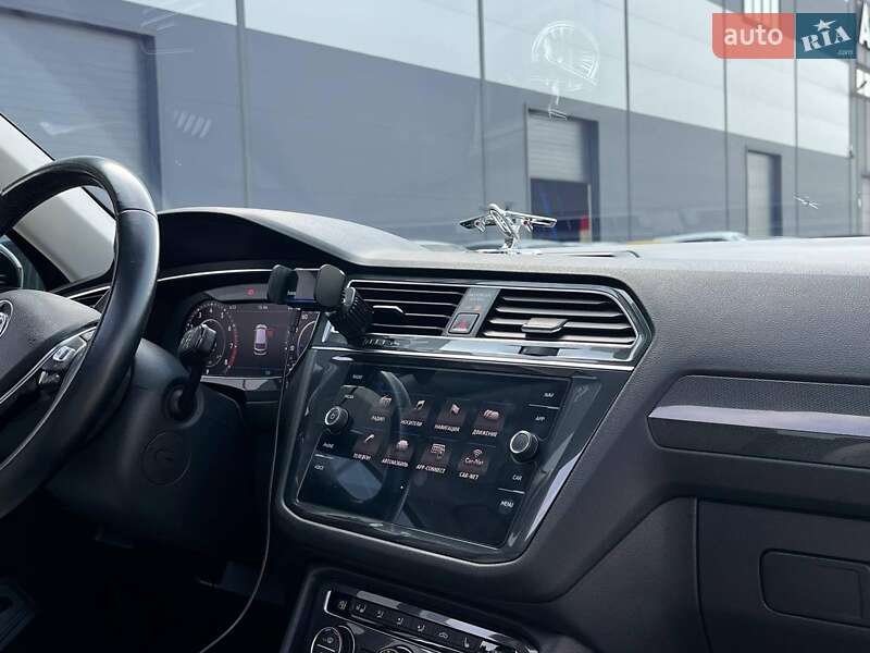 Позашляховик / Кросовер Volkswagen Tiguan 2018 в Львові