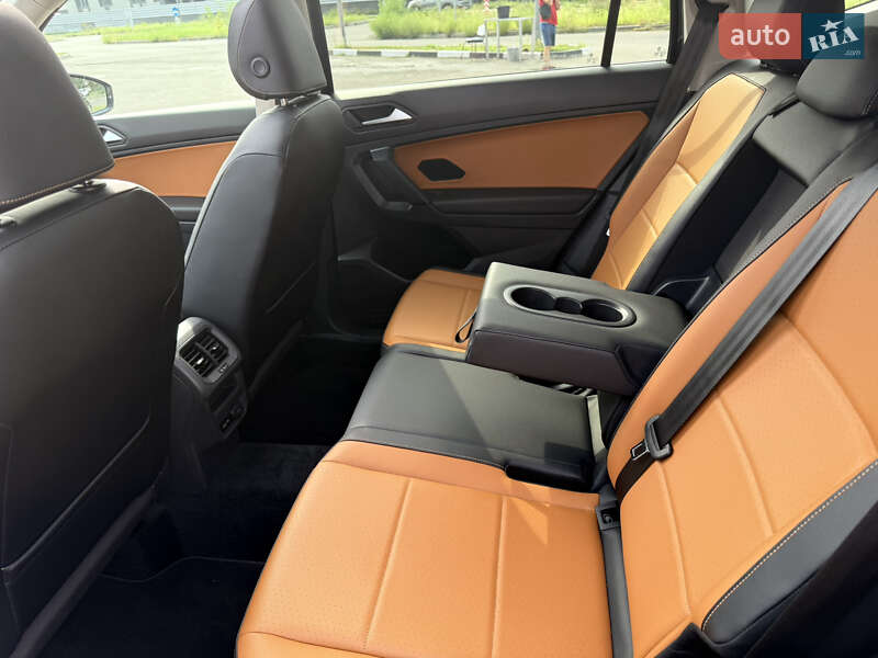 Позашляховик / Кросовер Volkswagen Tiguan 2019 в Києві фото 29 Позашляховик / Кросовер Volkswagen Tiguan 2019 в Києві