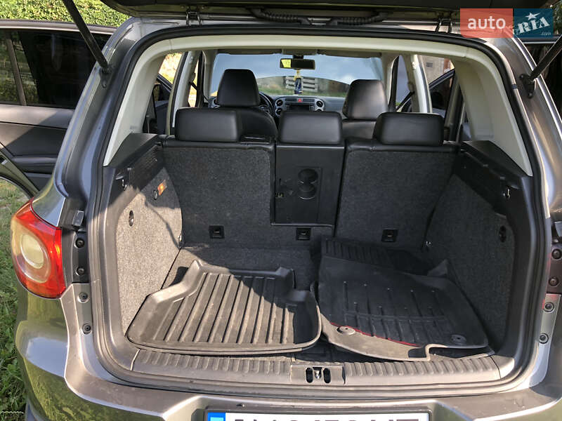 Позашляховик / Кросовер Volkswagen Tiguan 2010 в Коростені