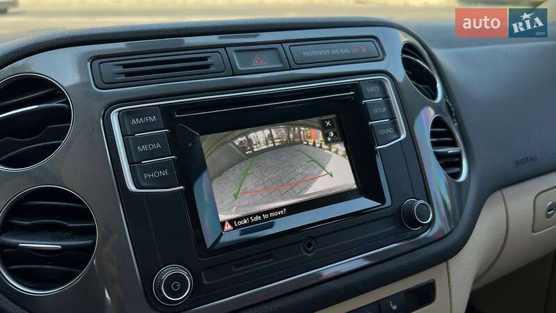 Внедорожник / Кроссовер Volkswagen Tiguan 2015 в Львове