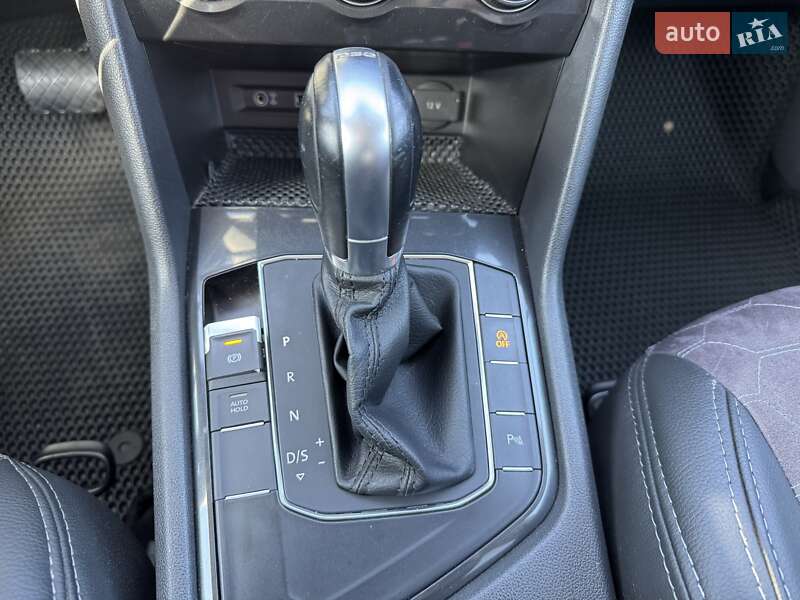 Позашляховик / Кросовер Volkswagen Tiguan 2018 в Вінниці