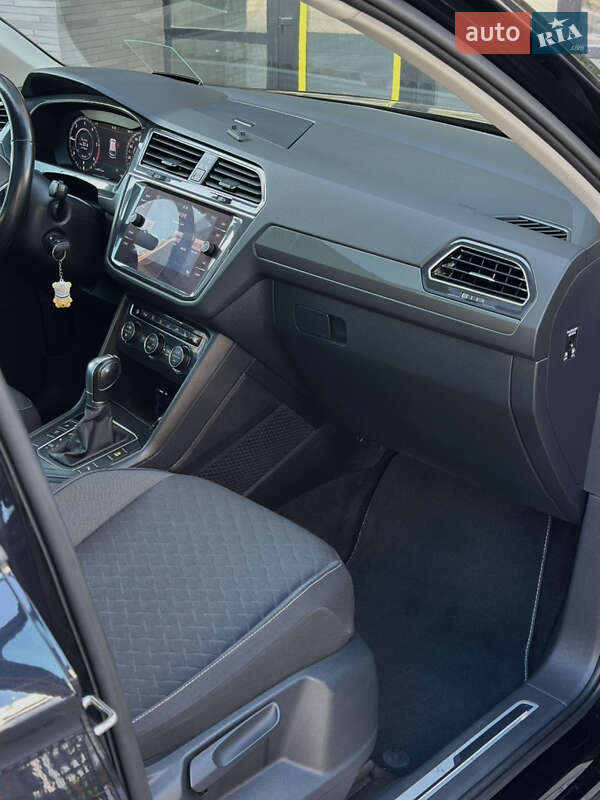 Внедорожник / Кроссовер Volkswagen Tiguan 2018 в Киеве