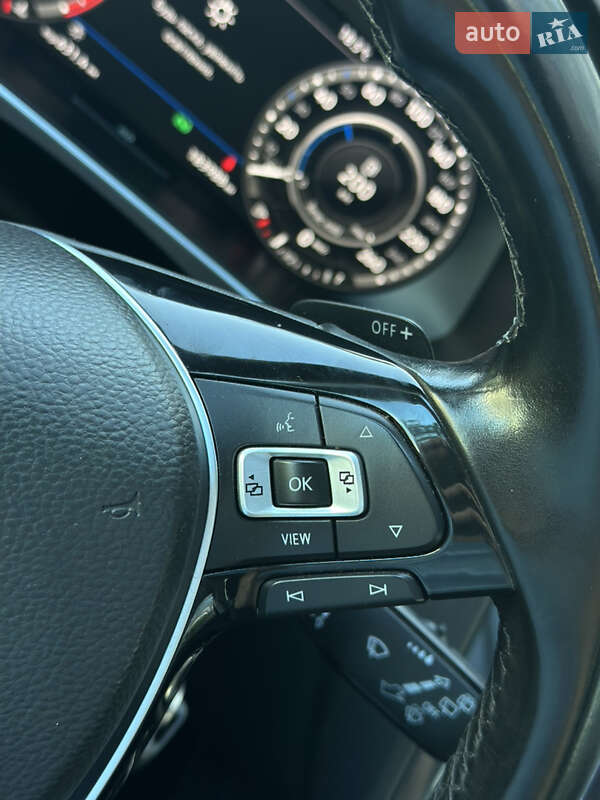 Внедорожник / Кроссовер Volkswagen Tiguan 2018 в Киеве