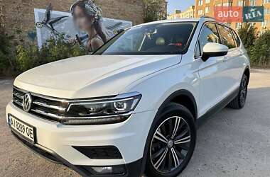 Внедорожник / Кроссовер Volkswagen Tiguan 2018 в Киеве