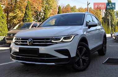 Внедорожник / Кроссовер Volkswagen Tiguan 2024 в Одессе