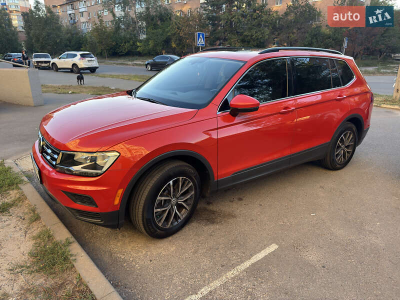 Внедорожник / Кроссовер Volkswagen Tiguan 2019 в Полтаве фото 4 Внедорожник / Кроссовер Volkswagen Tiguan 2019 в Полтаве