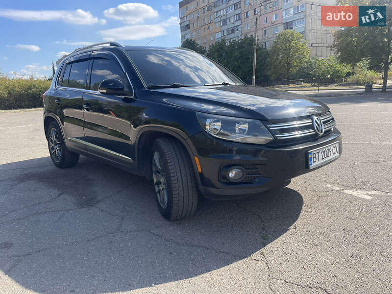 Позашляховик / Кросовер Volkswagen Tiguan 2013 в Кривому Розі