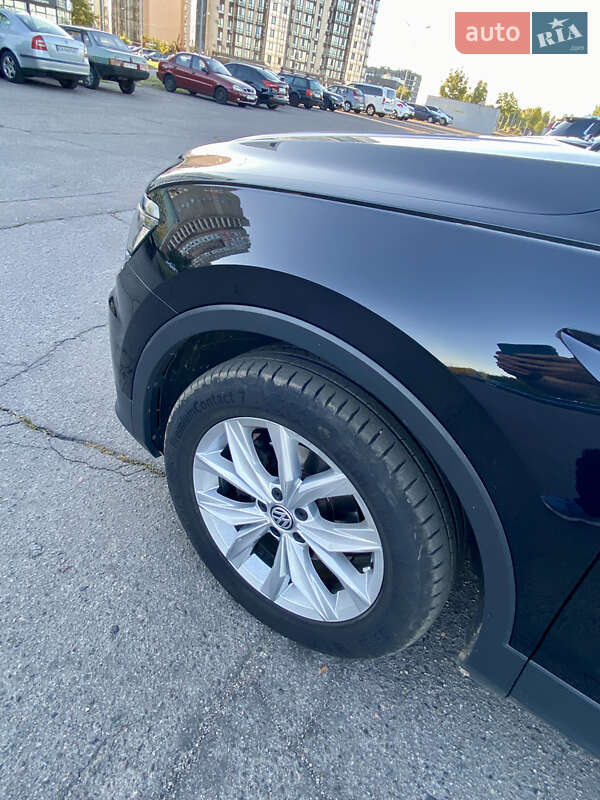 Позашляховик / Кросовер Volkswagen Tiguan 2016 в Черкасах