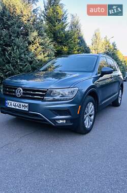 Внедорожник / Кроссовер Volkswagen Tiguan 2017 в Киеве