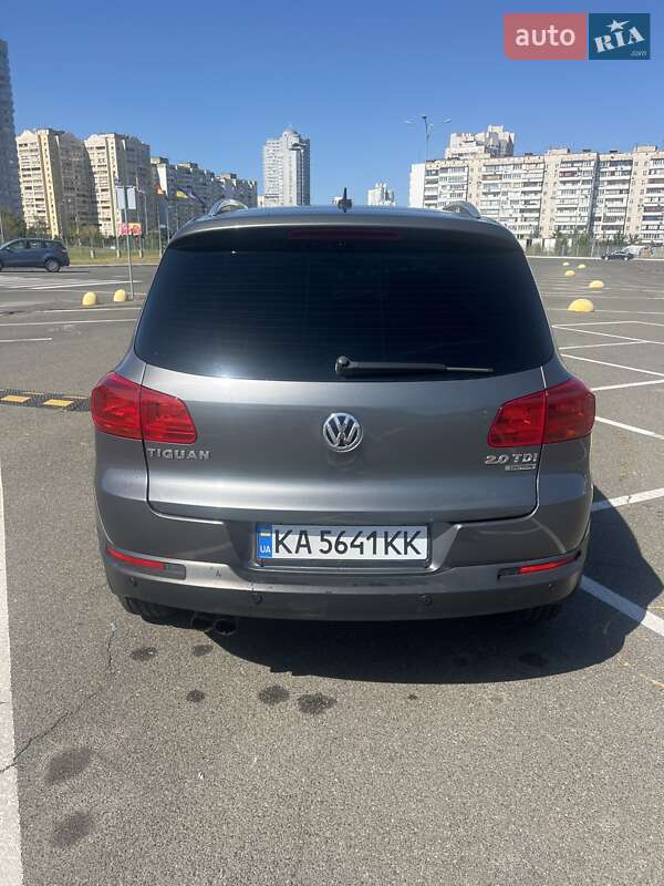 Внедорожник / Кроссовер Volkswagen Tiguan 2012 в Киеве