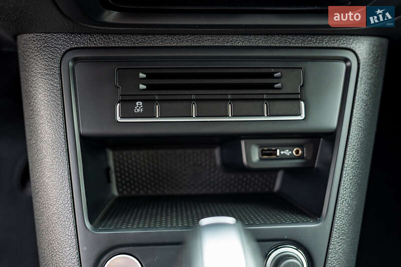 Внедорожник / Кроссовер Volkswagen Tiguan 2016 в Киеве