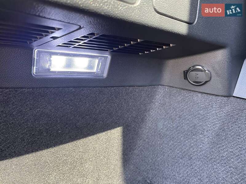 Внедорожник / Кроссовер Volkswagen Tiguan 2022 в Днепре