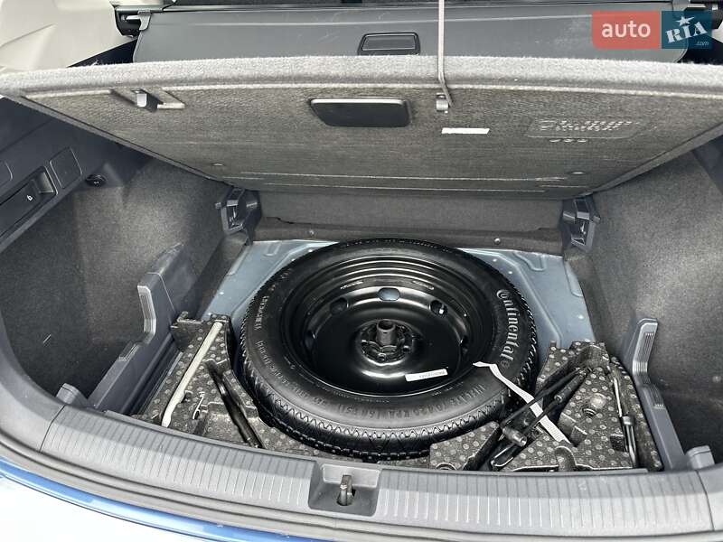 Внедорожник / Кроссовер Volkswagen Tiguan 2018 в Черновцах