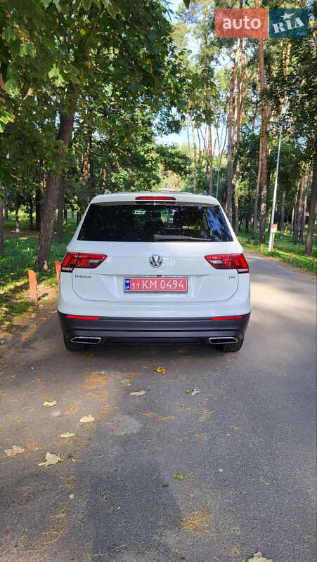 Внедорожник / Кроссовер Volkswagen Tiguan 2018 в Киеве