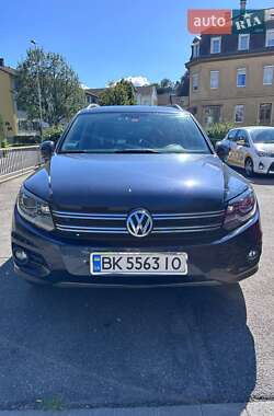 Позашляховик / Кросовер Volkswagen Tiguan 2015 в Одесі