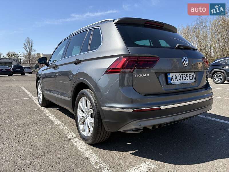 Внедорожник / Кроссовер Volkswagen Tiguan 2017 в Киеве