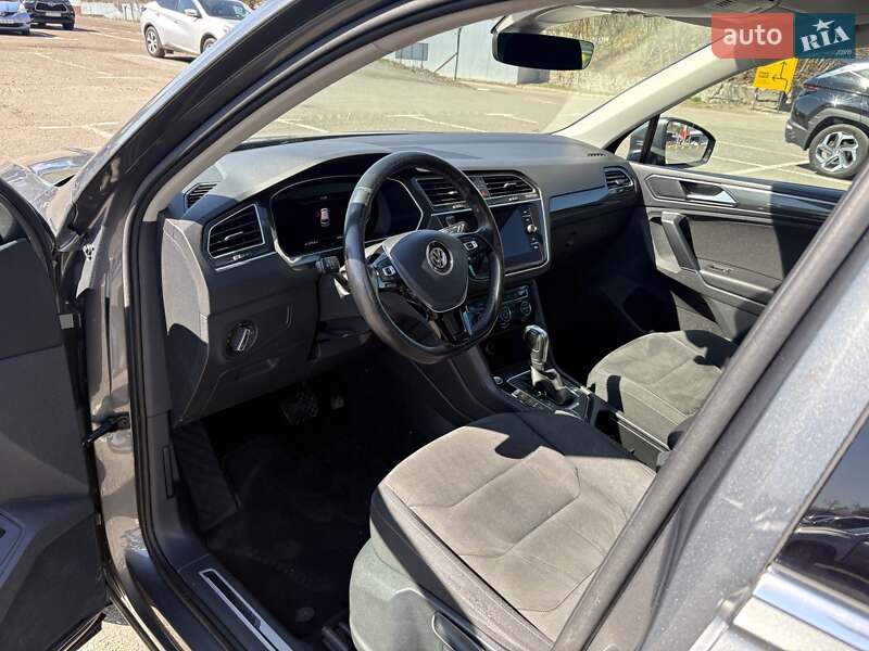 Внедорожник / Кроссовер Volkswagen Tiguan 2017 в Киеве