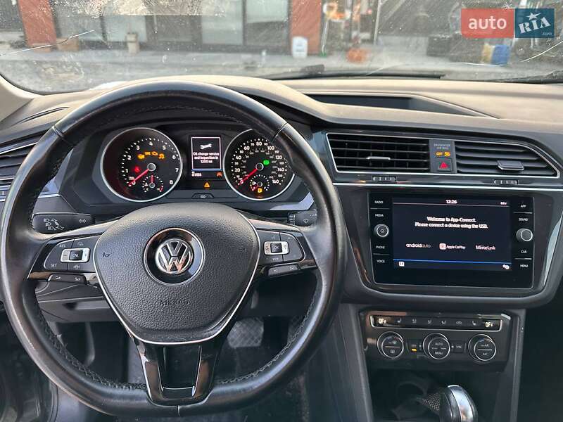 Внедорожник / Кроссовер Volkswagen Tiguan 2019 в Львове