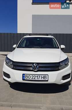 Внедорожник / Кроссовер Volkswagen Tiguan 2016 в Тернополе