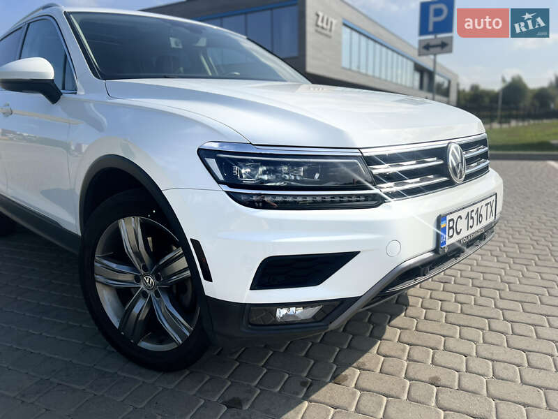 Внедорожник / Кроссовер Volkswagen Tiguan 2018 в Львове