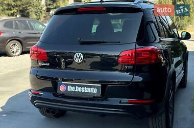 Внедорожник / Кроссовер Volkswagen Tiguan 2016 в 