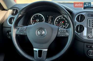 Внедорожник / Кроссовер Volkswagen Tiguan 2016 в 