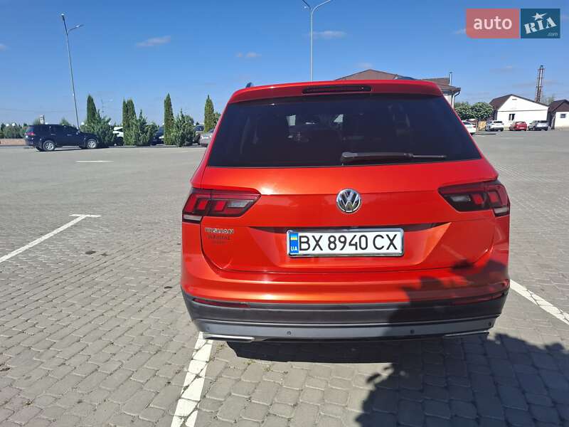Внедорожник / Кроссовер Volkswagen Tiguan 2018 в Шепетовке