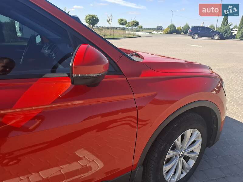 Внедорожник / Кроссовер Volkswagen Tiguan 2018 в Шепетовке