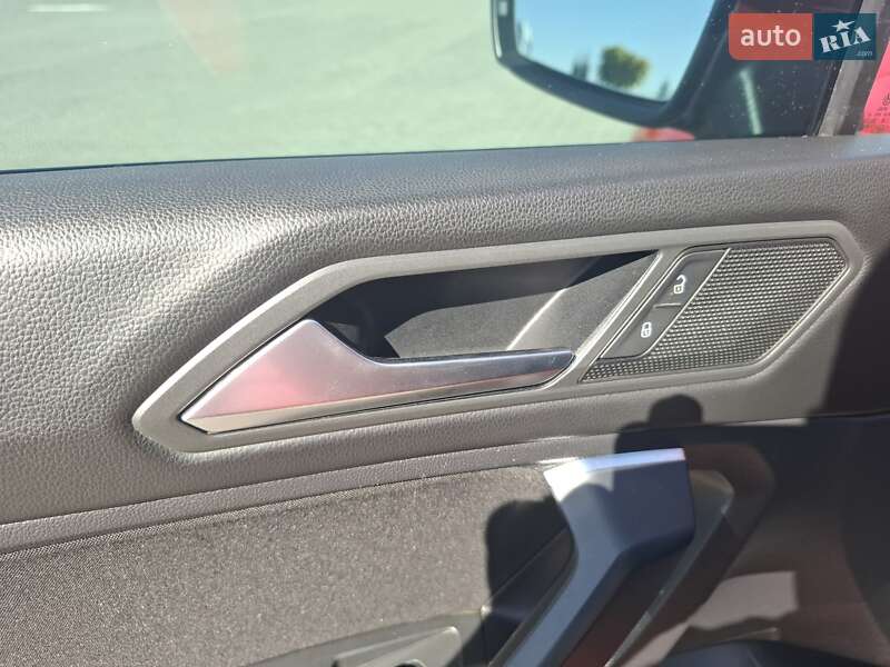 Внедорожник / Кроссовер Volkswagen Tiguan 2018 в Шепетовке