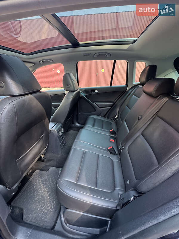Внедорожник / Кроссовер Volkswagen Tiguan 2012 в Львове