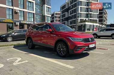 Позашляховик / Кросовер Volkswagen Tiguan 2022 в Львові