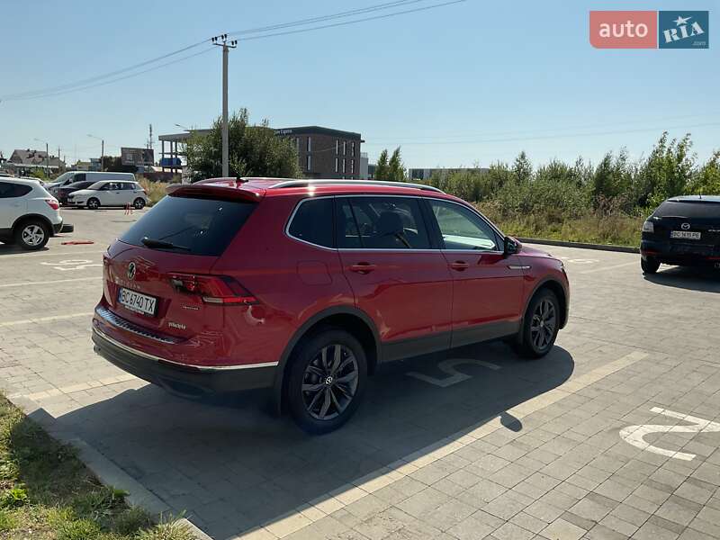 Внедорожник / Кроссовер Volkswagen Tiguan 2022 в Львове