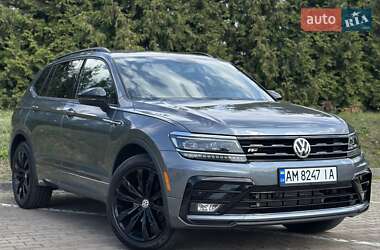Внедорожник / Кроссовер Volkswagen Tiguan 2021 в Киеве