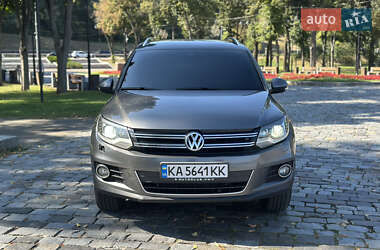 Внедорожник / Кроссовер Volkswagen Tiguan 2012 в Киеве