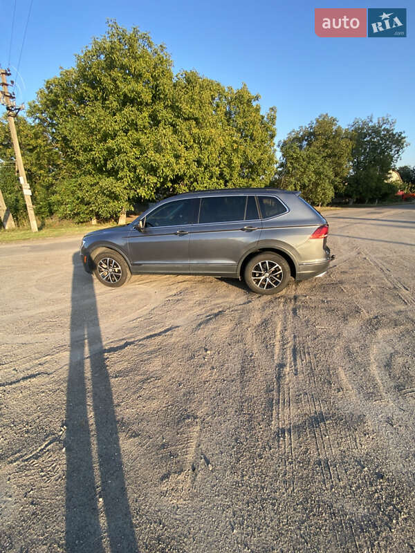 Внедорожник / Кроссовер Volkswagen Tiguan 2021 в Умани