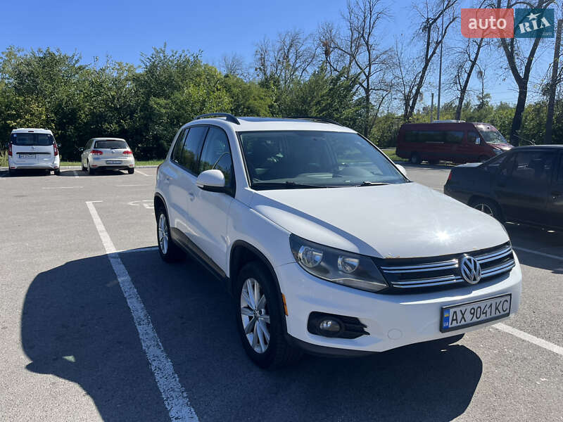 Внедорожник / Кроссовер Volkswagen Tiguan 2013 в Харькове