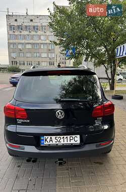 Внедорожник / Кроссовер Volkswagen Tiguan 2016 в Киеве