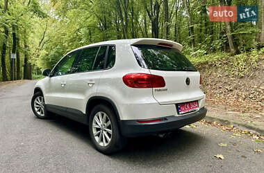 Внедорожник / Кроссовер Volkswagen Tiguan 2013 в 