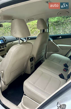 Внедорожник / Кроссовер Volkswagen Tiguan 2013 в 