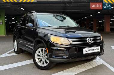 Внедорожник / Кроссовер Volkswagen Tiguan 2015 в Киеве