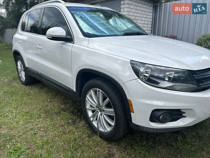 Позашляховик / Кросовер Volkswagen Tiguan 2012 в Києві
