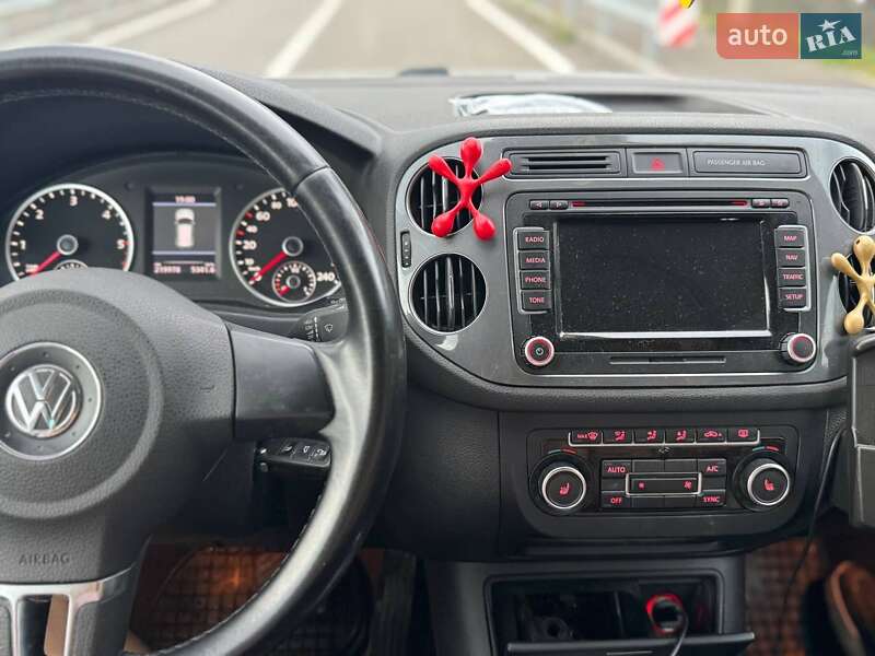 Внедорожник / Кроссовер Volkswagen Tiguan 2014 в Черновцах