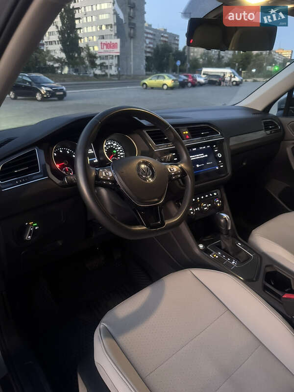 Внедорожник / Кроссовер Volkswagen Tiguan 2019 в Днепре фото 15 Внедорожник / Кроссовер Volkswagen Tiguan 2019 в Днепре