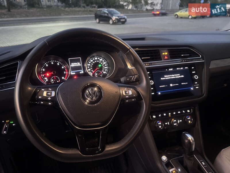 Внедорожник / Кроссовер Volkswagen Tiguan 2019 в Днепре фото 16 Внедорожник / Кроссовер Volkswagen Tiguan 2019 в Днепре