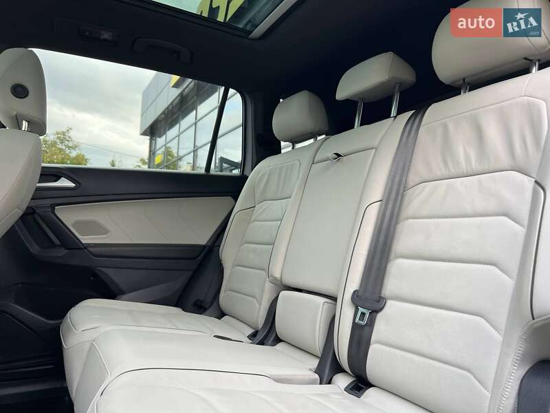 Внедорожник / Кроссовер Volkswagen Tiguan 2019 в Ивано-Франковске