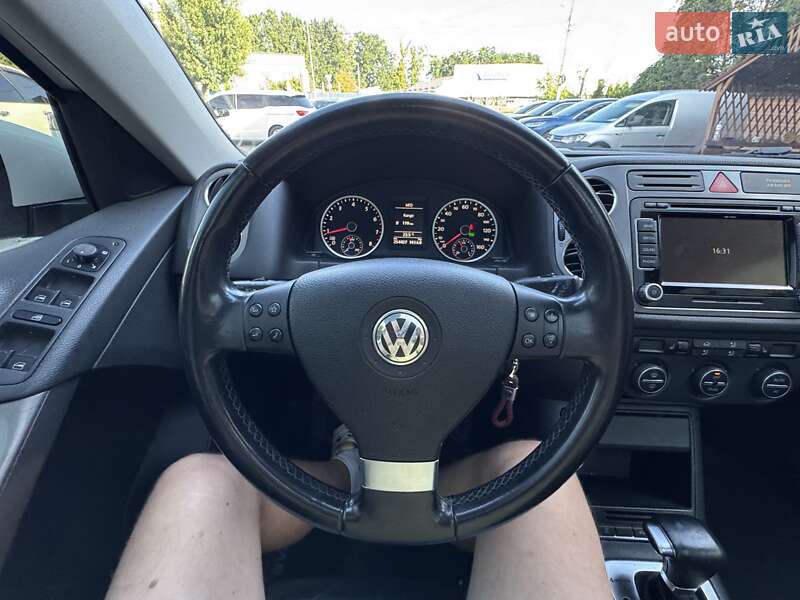Внедорожник / Кроссовер Volkswagen Tiguan 2009 в Виннице