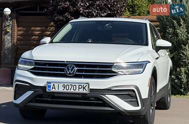 Внедорожник / Кроссовер Volkswagen Tiguan 2021 в Киеве