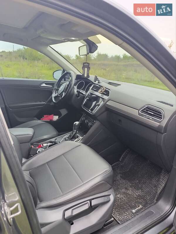 Внедорожник / Кроссовер Volkswagen Tiguan 2018 в Лановцах