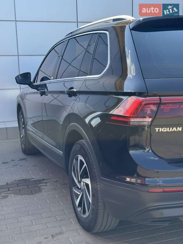 Внедорожник / Кроссовер Volkswagen Tiguan 2018 в Днепре