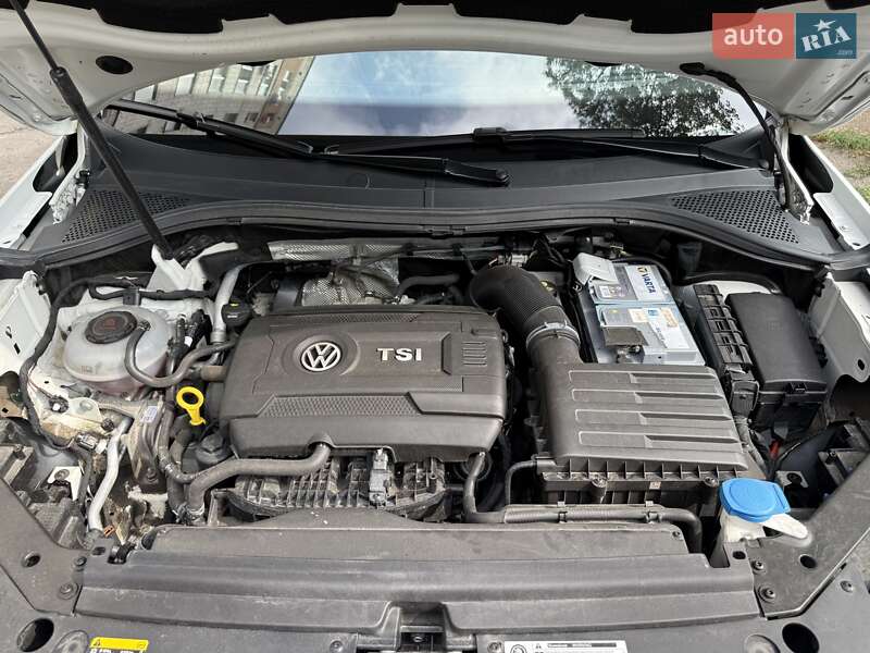 Внедорожник / Кроссовер Volkswagen Tiguan 2018 в Горишних Плавнях